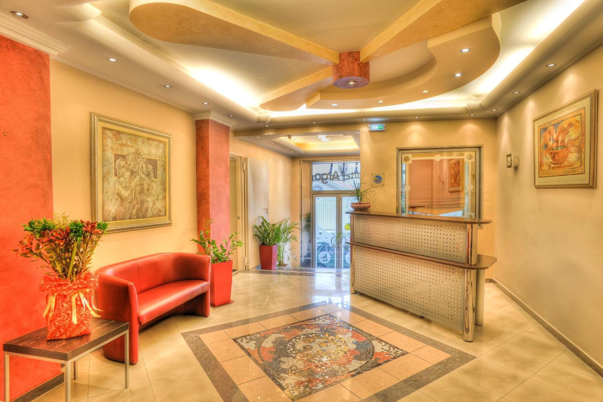Argo Hotel Пирей Экстерьер фото